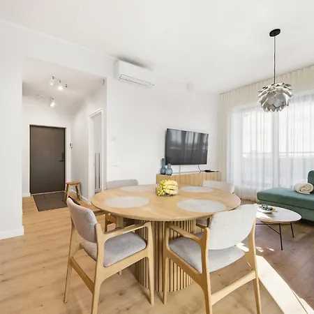 Artisa Riia Str 20a Luxury 2br Penthouse Apartment *