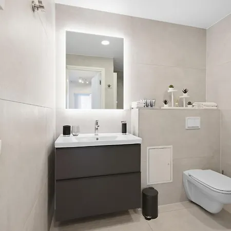 Artisa Riia Str 20a Luxury 2br Penthouse Apartment
