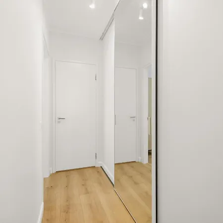 Artisa Riia Str 20a Luxury 2br Penthouse Apartment *